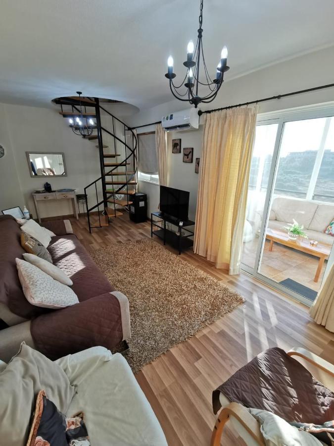 لارنكا Must Stay - Sea & Salt Lake Panoramic View Apt المظهر الخارجي الصورة